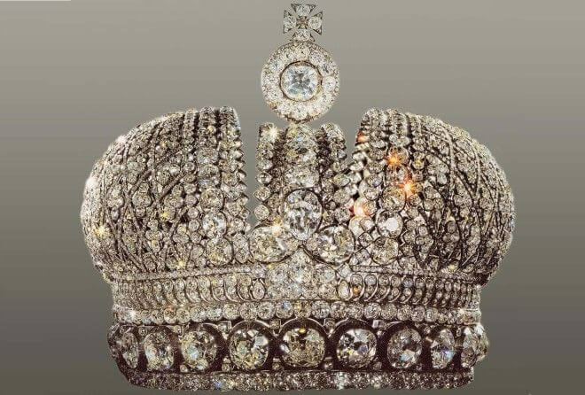 Блеск и великолепие императорских корон – какая краше?