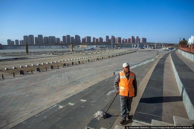 В этом городе есть все для жизни кроме самих жителей В чем причина 