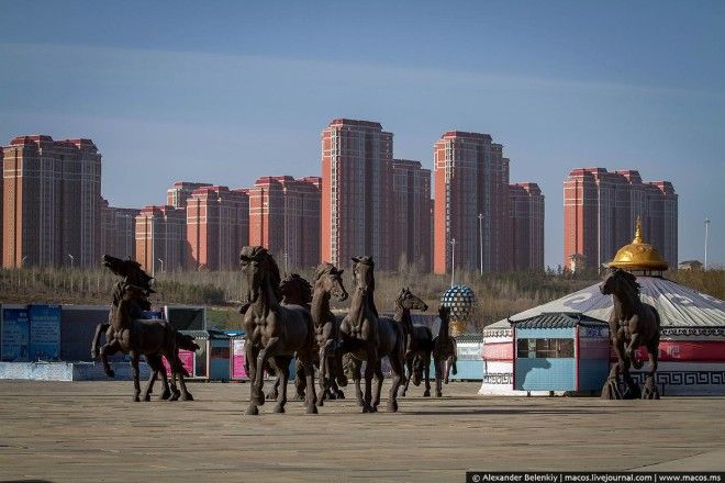 В этом городе есть все для жизни кроме самих жителей В чем причина 